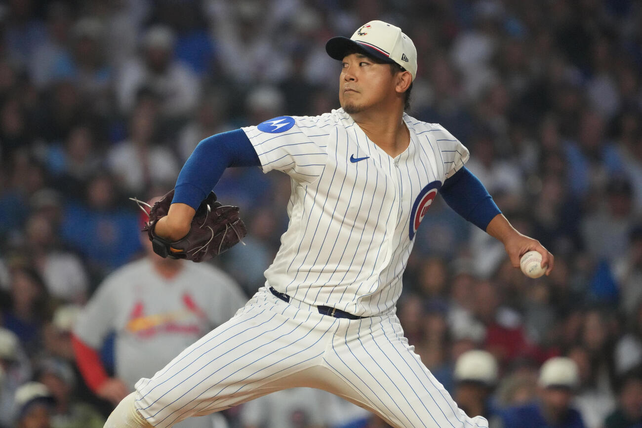 カージナルス戦の1回、力投するカブス今永昇太（AP）