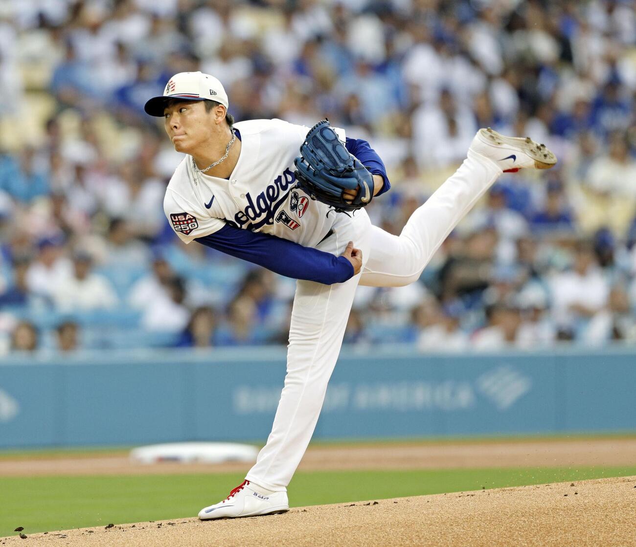パドレス戦に先発したドジャース山本（共同）