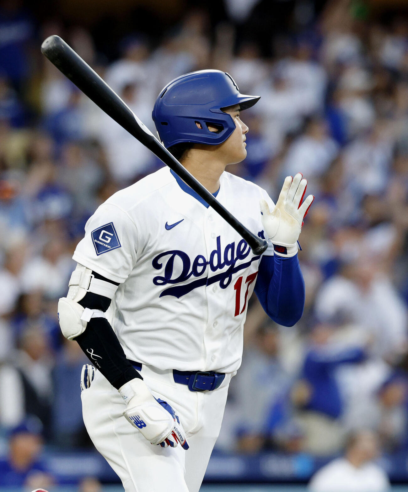 ロッキーズ戦の3回、19号2ランを放つドジャース大谷（共同）