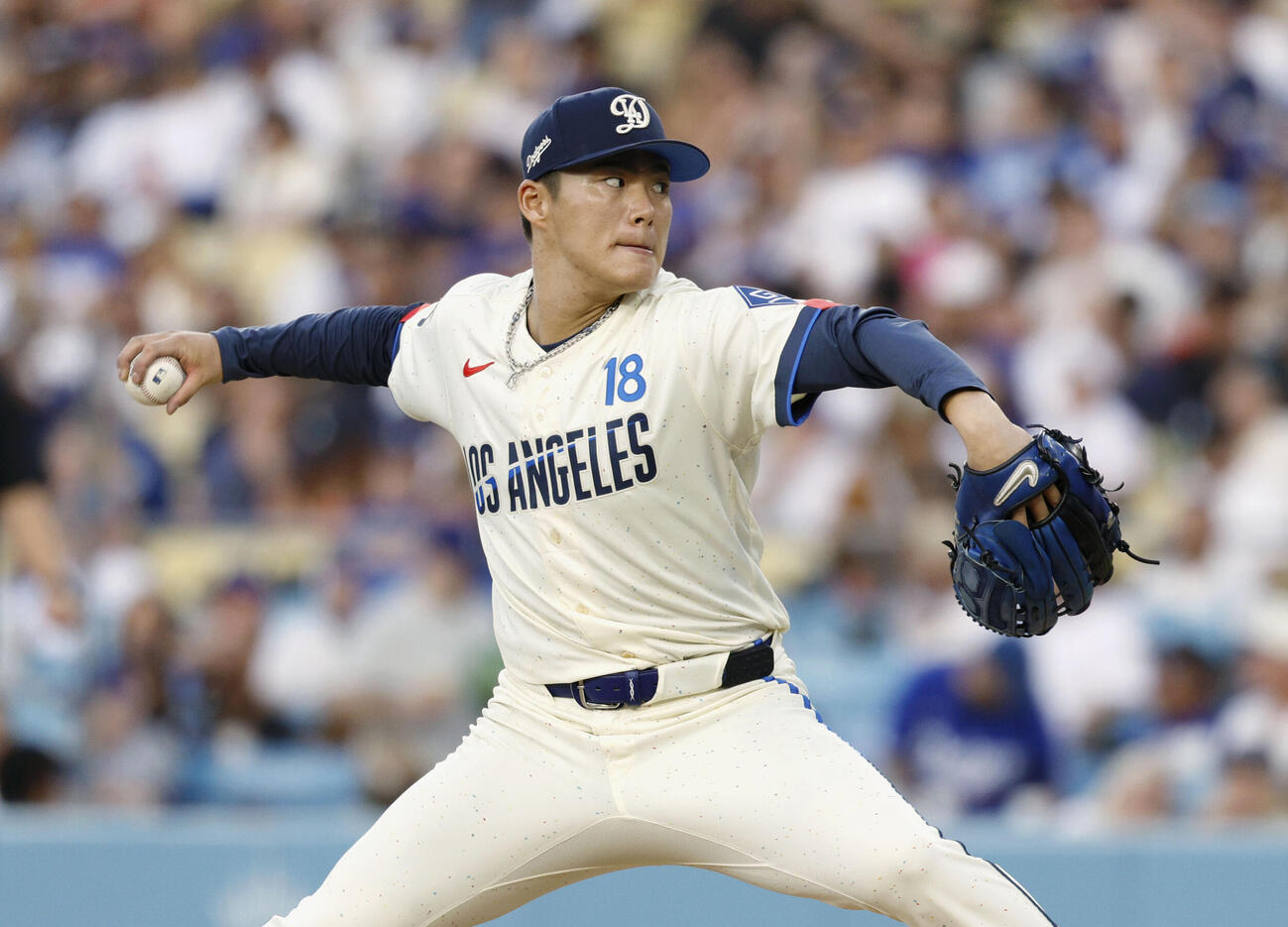 ダイヤモンドバックス戦に先発したドジャース・山本＝ロサンゼルス（共同）