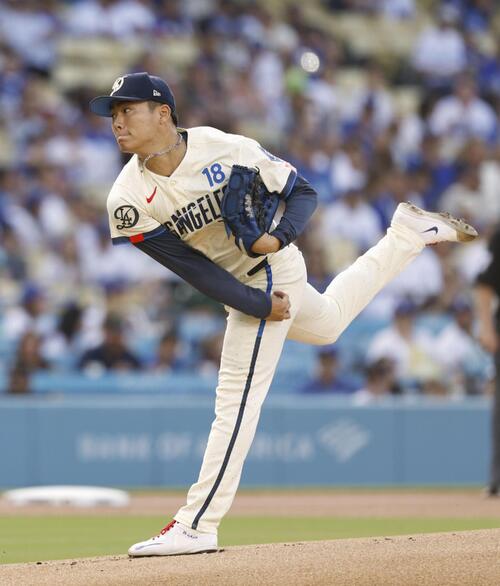 ダイヤモンドバックス戦に先発したドジャース・山本＝ロサンゼルス（共同）
