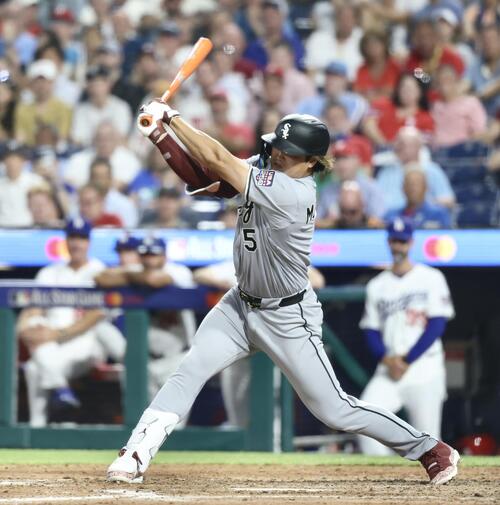 MLBオールスターゲーム ナ・リーグ対ア・リーグ 9回表ア・リーグ無死、空振り三振に倒れる村上宗隆(撮影・河田真司)
