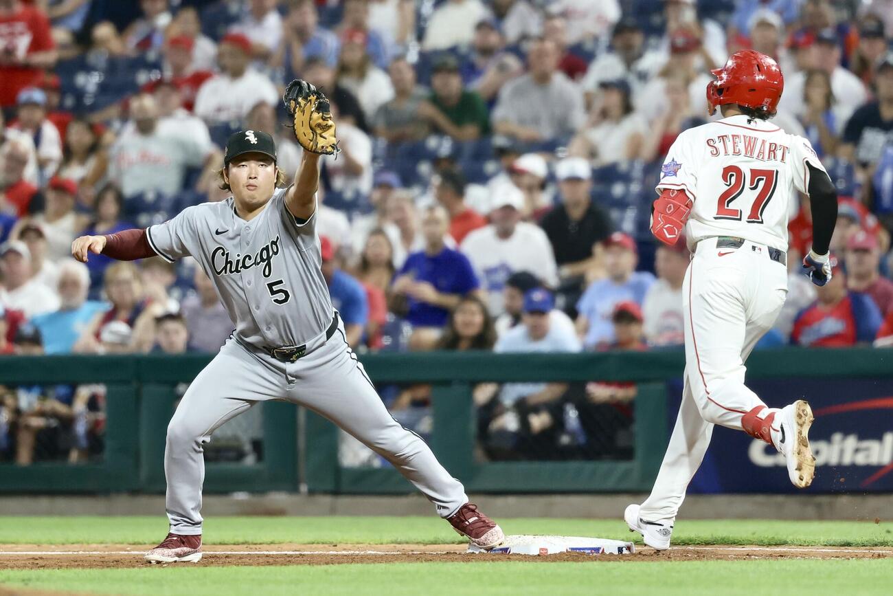MLBオールスターゲーム　ナ・リーグ対ア・リーグ　9回裏、最終打者となるサル・ベリンジャーを投ゴロに抑えナ・リーグに勝利する村上宗隆（撮影・河田真司）