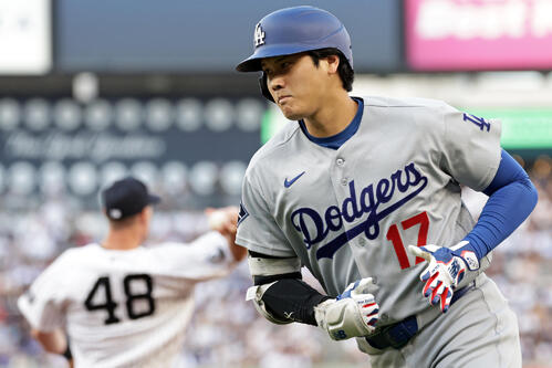 1回、二ゴロに倒れたドジャース大谷(AP)