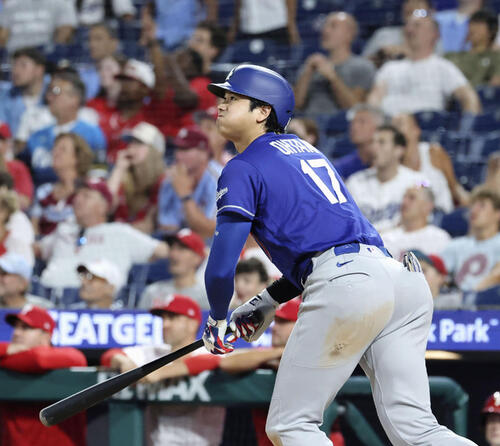 フィリーズ戦の9回、中飛に倒れたドジャース・大谷=フィラデルフィア(共同)