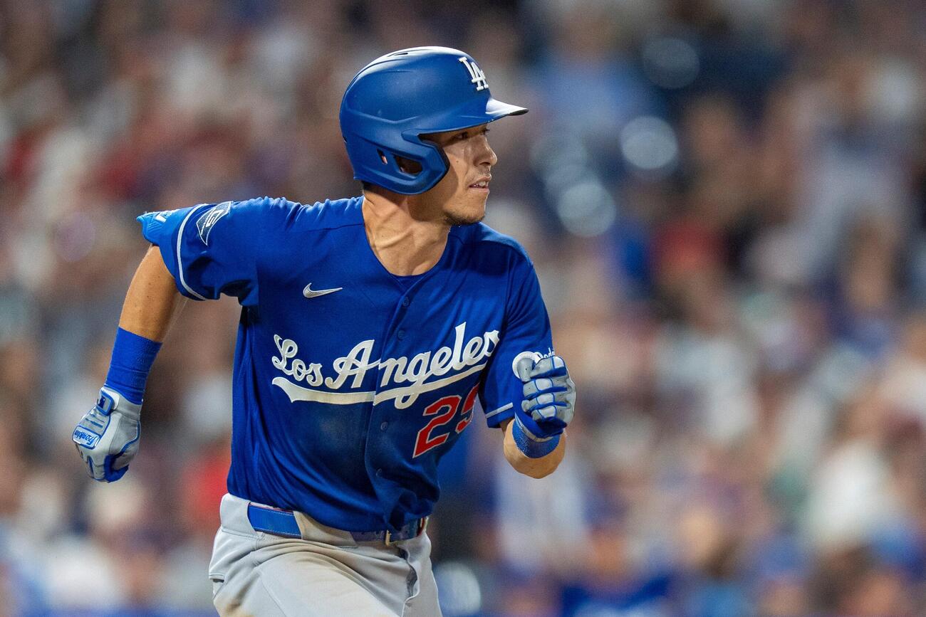 フィリーズ戦で3点三塁打を放ったエドマン（AP）