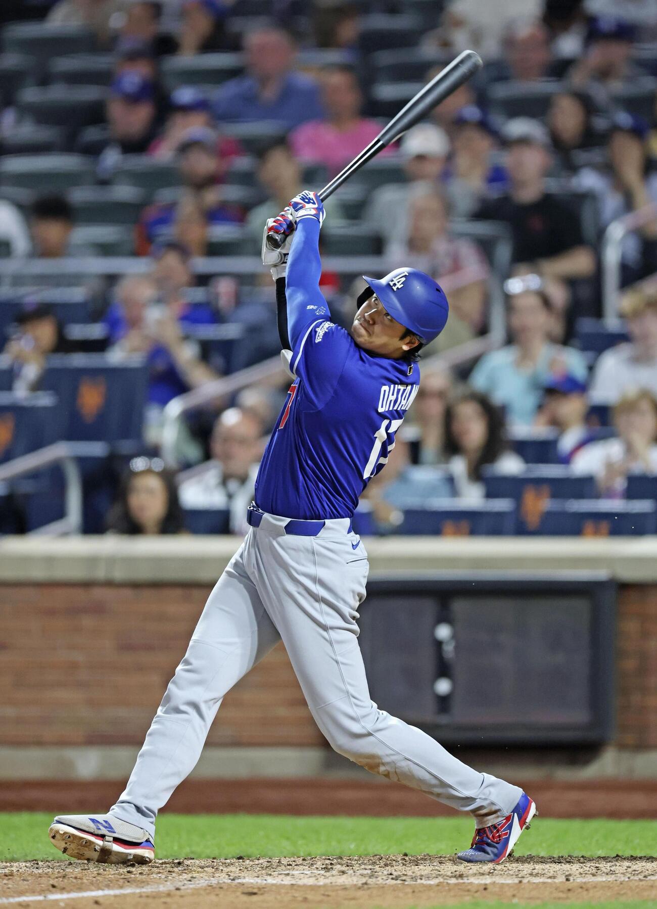 メッツ戦の9回、左飛に倒れるドジャース・大谷＝ニューヨーク（共同）