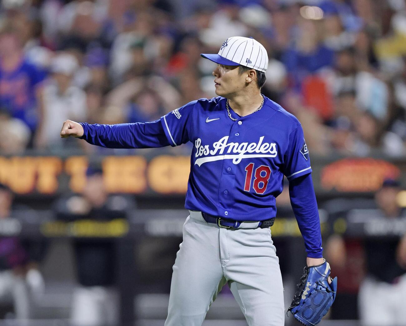 メッツ戦の5回、ピンチでベンジを遊ゴロに打ち取ったドジャース山本（共同）
