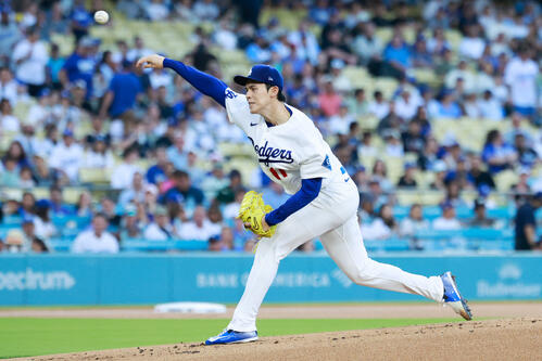 ドジャース対マリナーズ　力投するドジャース佐々木朗希（ロイター）