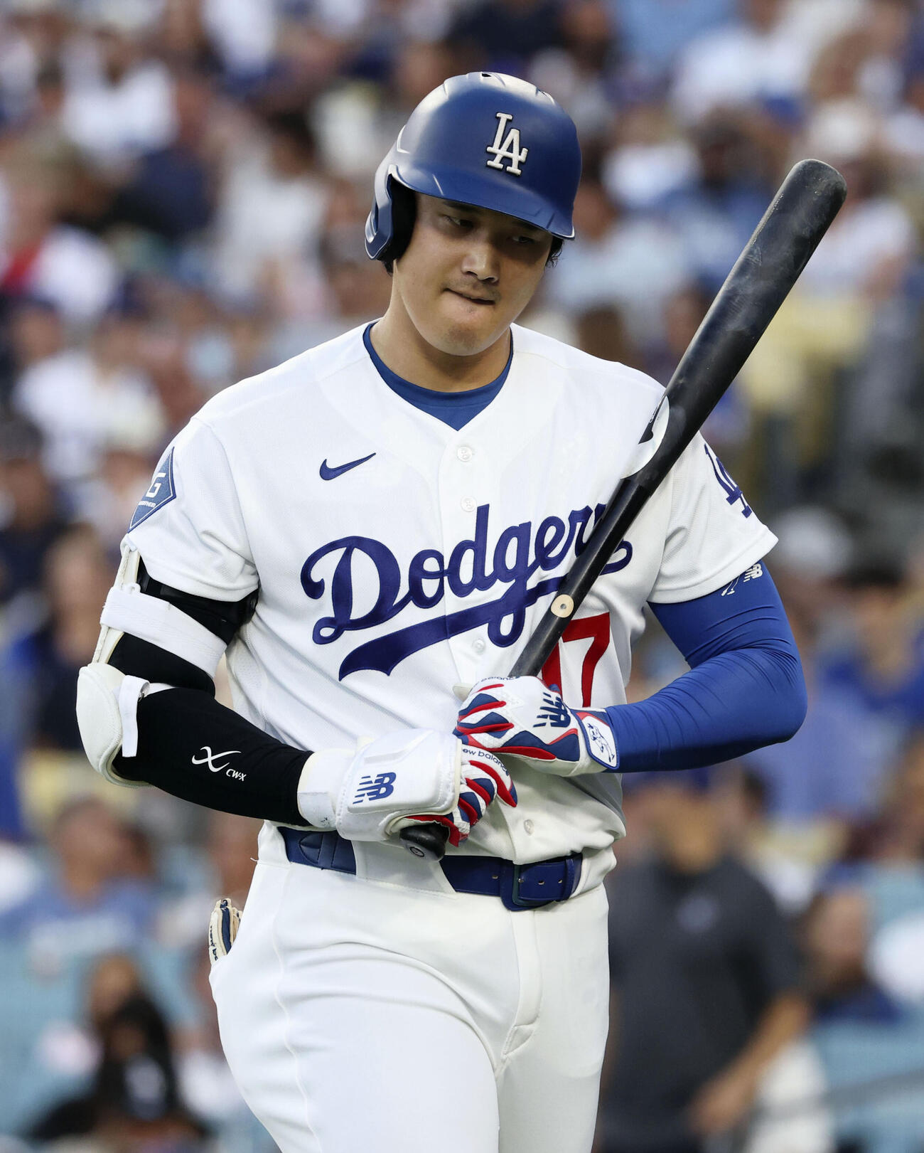 レッドソックス戦の1回、見逃し三振に倒れたドジャース・大谷＝ロサンゼルス（共同）