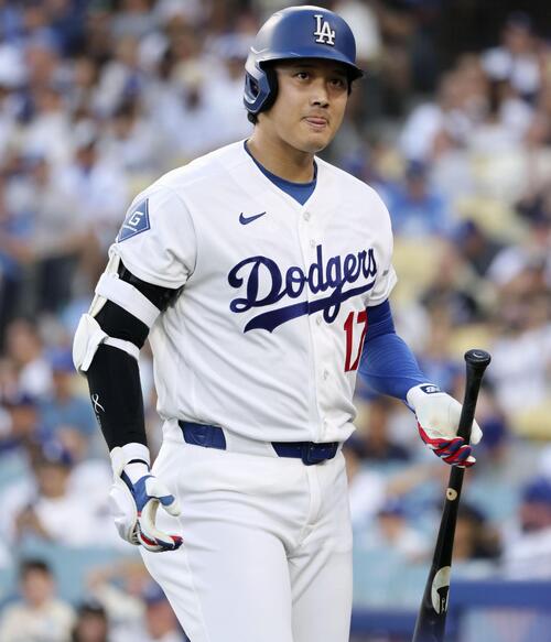 レッドソックス戦の1回、見逃し三振に倒れたドジャース・大谷＝ロサンゼルス（共同）