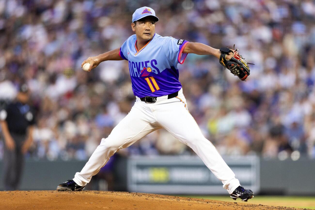 ロイヤルズ戦に先発し、6回2／3を5安打1失点で11勝目を挙げたロッキーズ・菅野＝デンバー（MLB提供・ゲッティ＝共同）