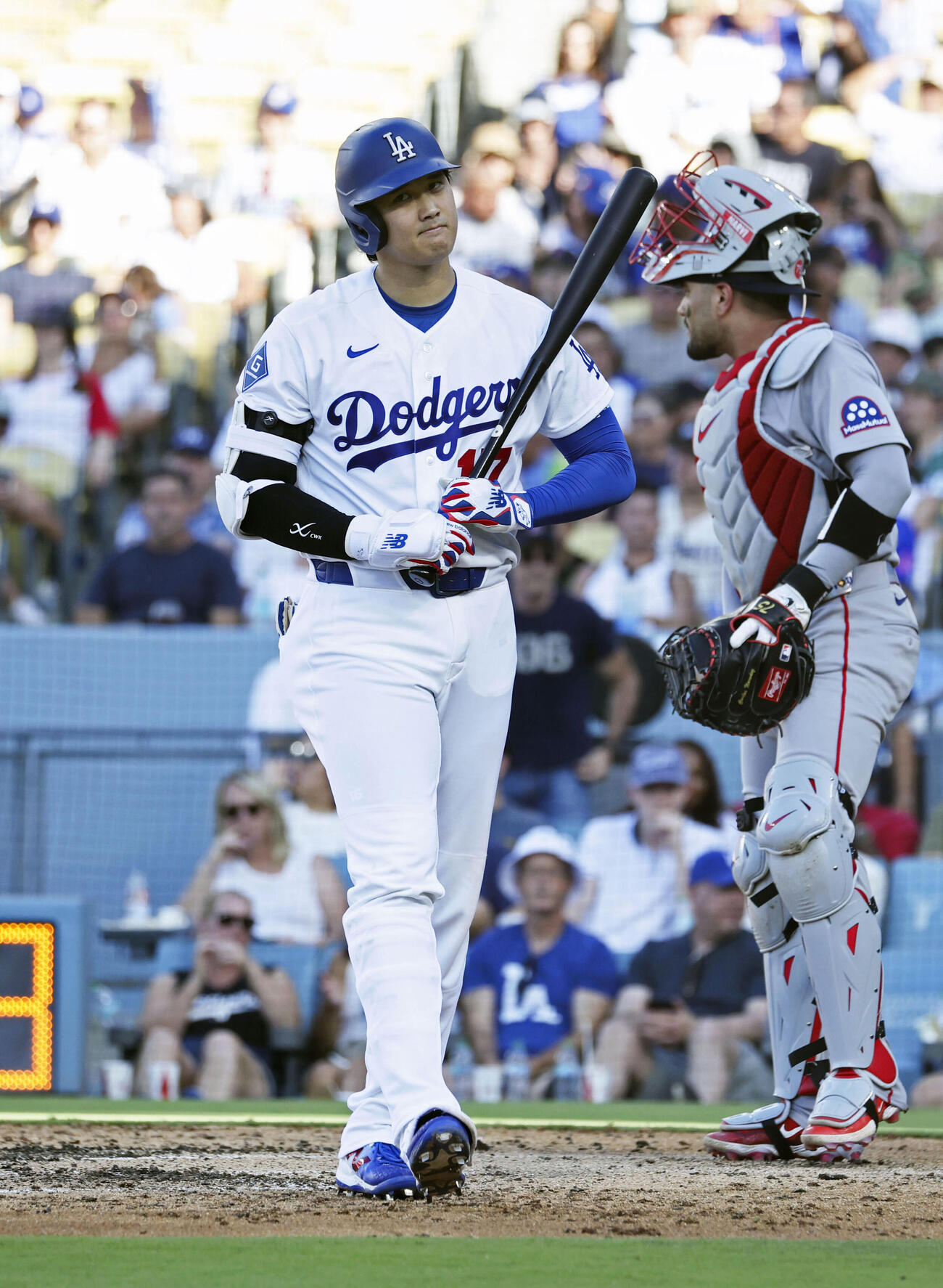 レッドソックス戦の5回、見逃し三振に倒れたドジャース・大谷＝ロサンゼルス（共同）