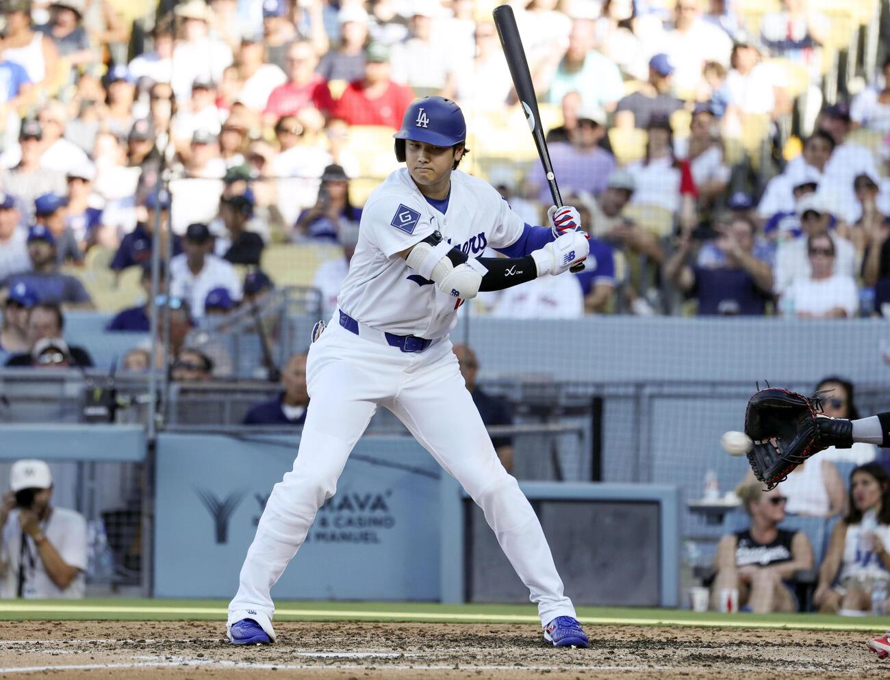 レッドソックス戦の5回、見逃し三振に倒れたドジャース・大谷＝ロサンゼルス（共同）