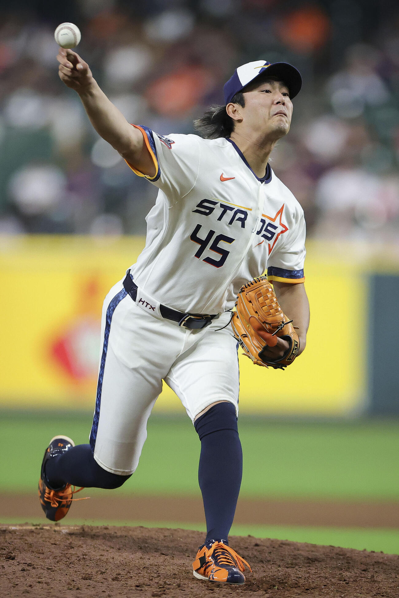 ブルージェイズ戦の7回から登板し、3回を無安打無失点と好投したアストロズ・今井＝ヒューストン（ゲッティ＝共同）