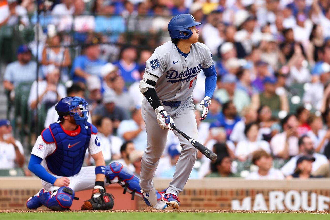 カブス戦8回、26号2ランを放つドジャース大谷翔平（AP）