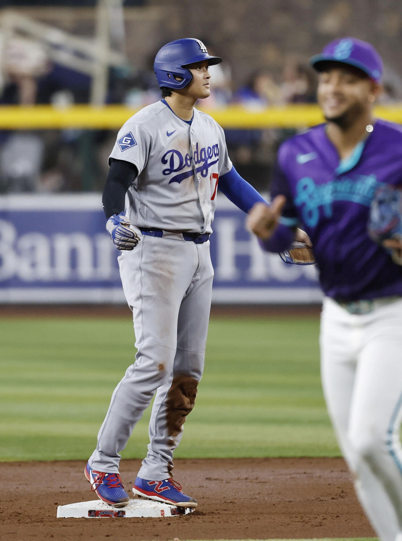 ダイヤモンドバックス戦の3回、二盗に失敗したドジャース大谷（共同）