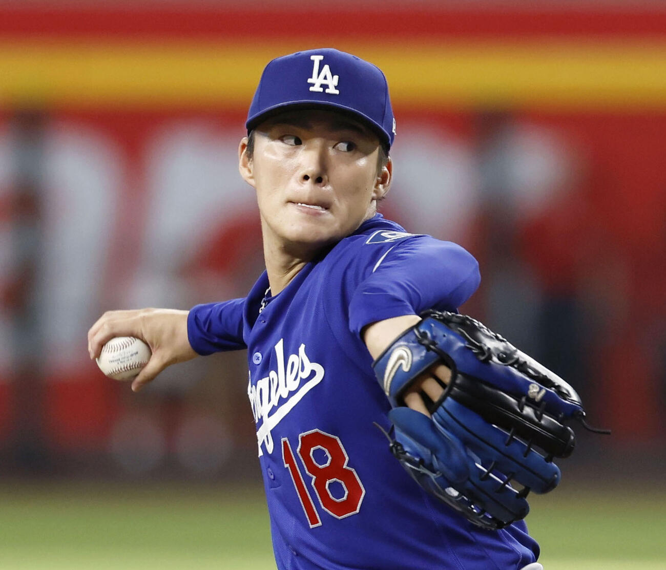ダイヤモンドバックス戦に先発したドジャース・山本。5回2／3を投げ3安打無失点と好投したが勝敗は付かなかった＝フェニックス（共同）