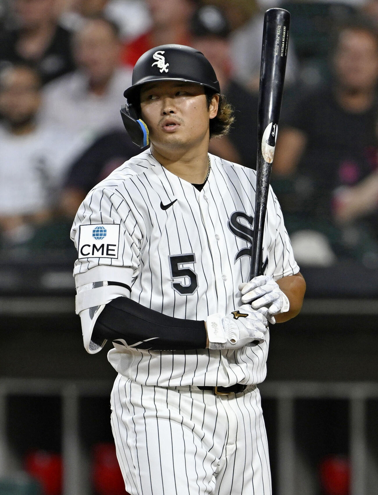 レッズ戦の5回、四球を選ぶホワイトソックス・村上＝シカゴ（共同）