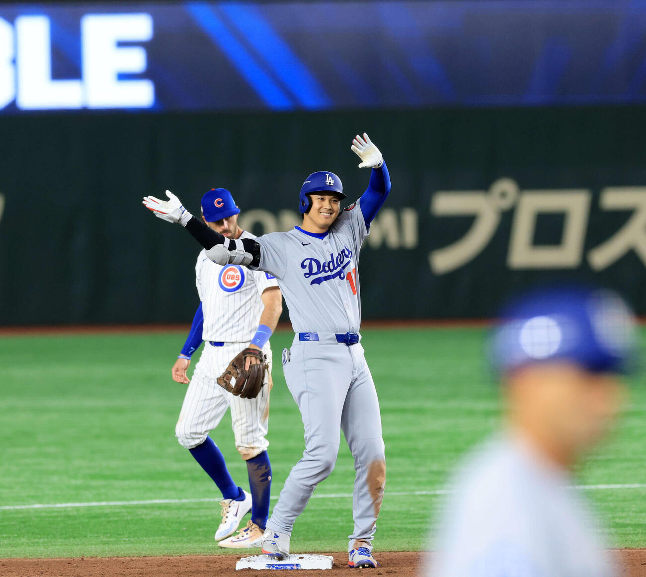 カブス対ドジャース　9回表ドジャース無死、大谷は右二塁打を放ちポーズ（2025年3月18日撮影）