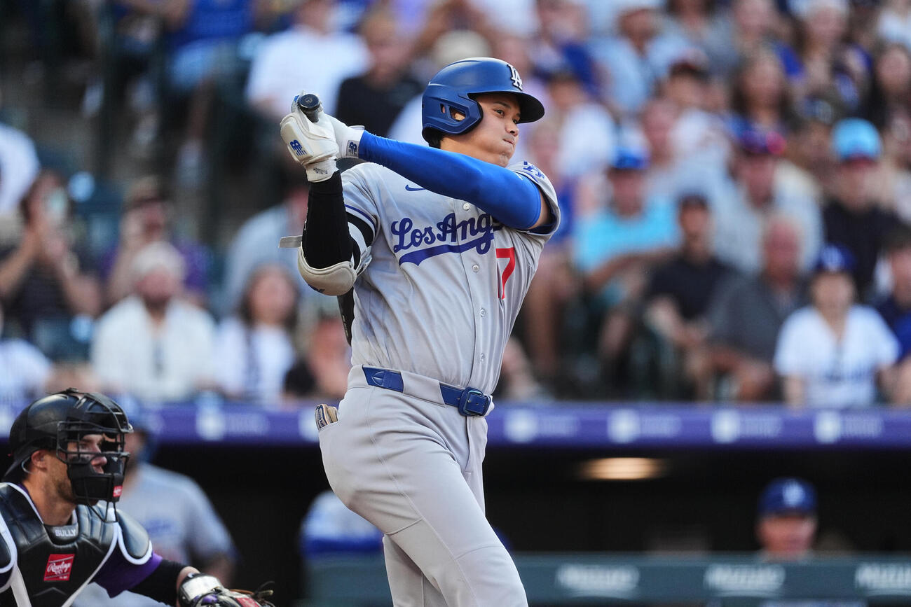ロッキーズ戦の1回、一ゴロに倒れるドジャースの大谷翔平（AP）
