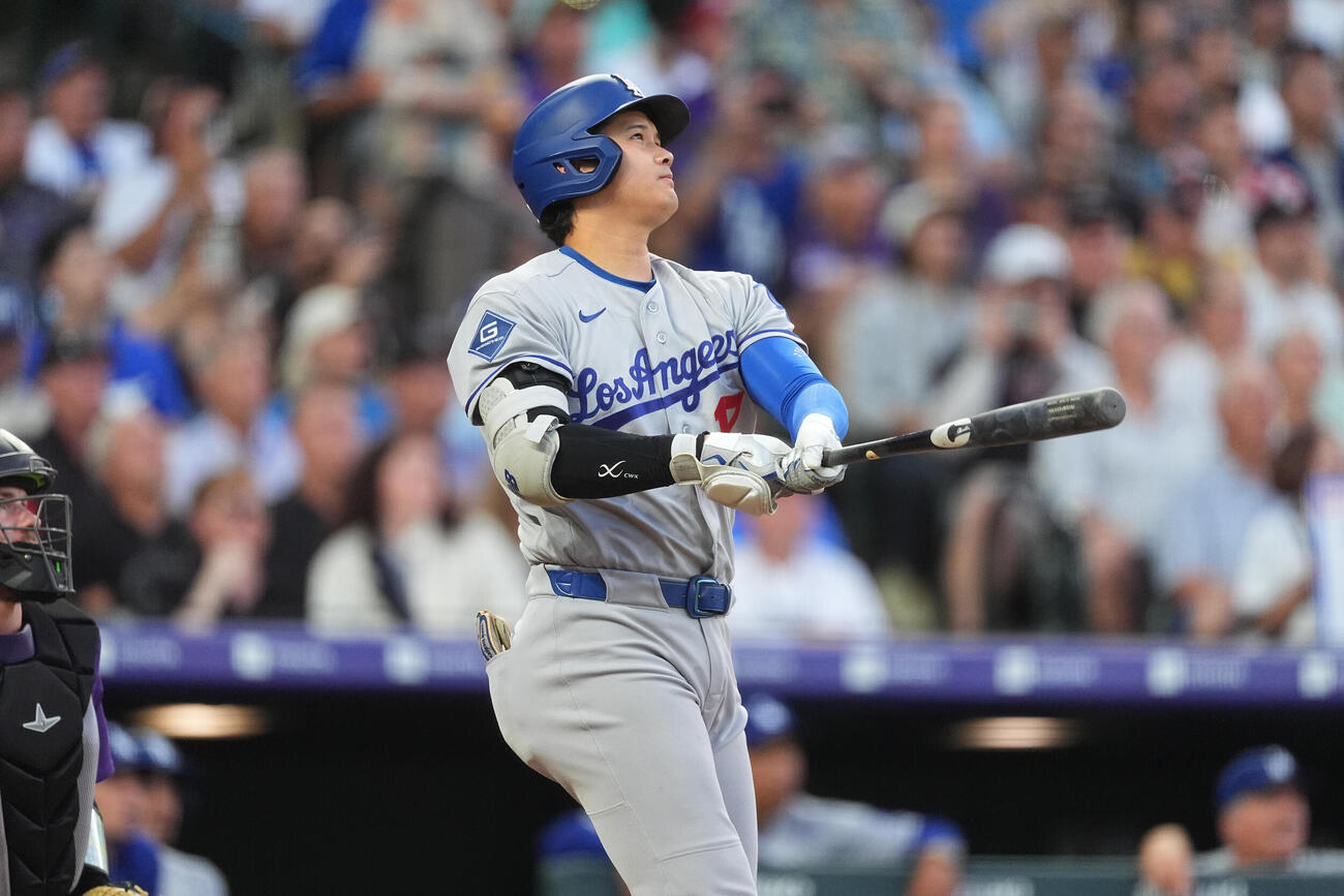 3回、2点本塁打を放つドジャース大谷（AP）