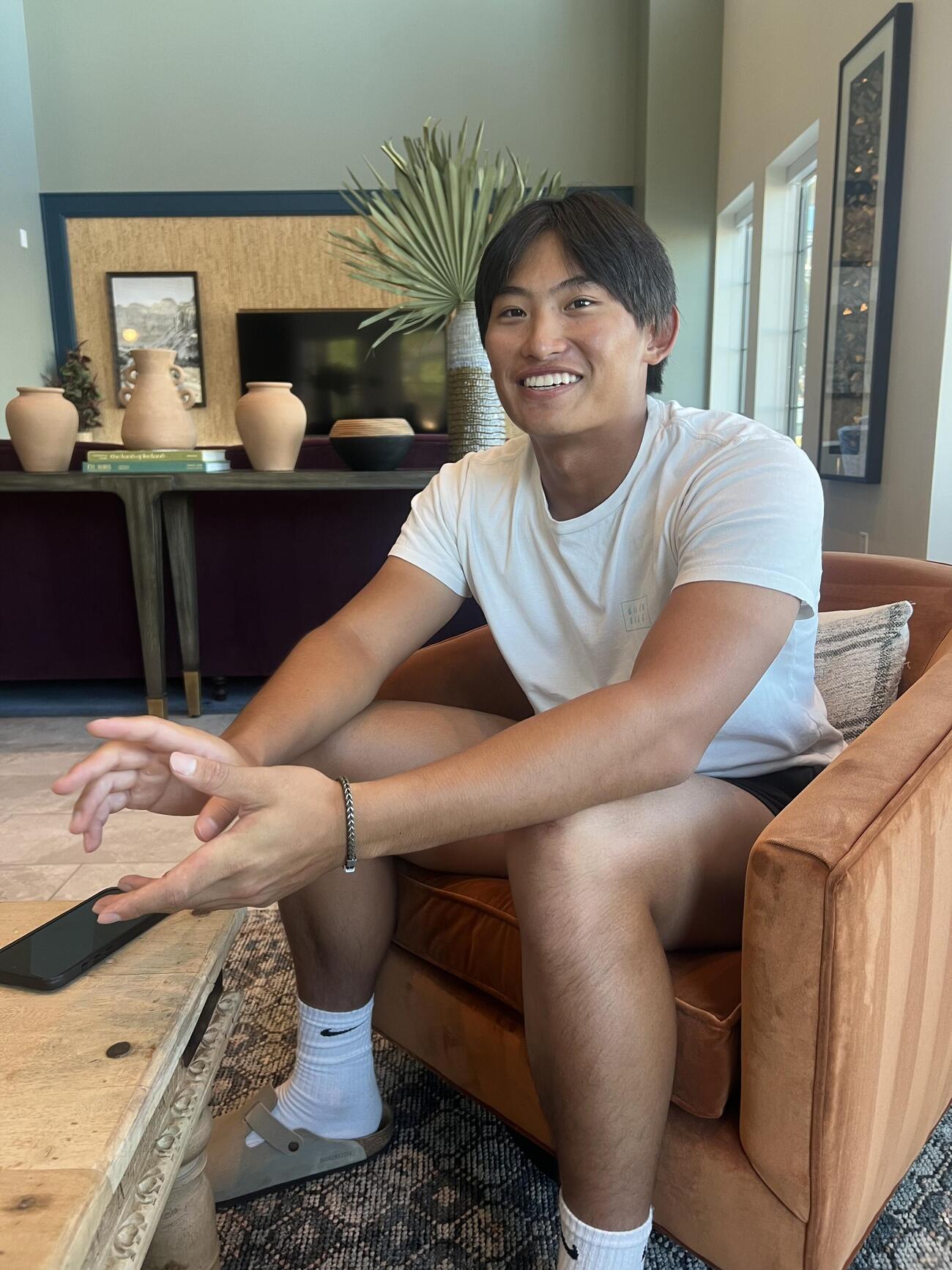 試合後、インタビューに応じる常松。熱く、冷静に抱負を語った