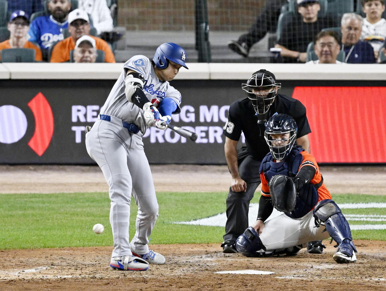 タイガース戦の8回、二ゴロに倒れるドジャース・大谷＝デトロイト（共同）