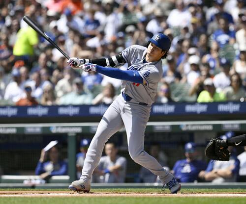 タイガース戦の1回、空振り三振に倒れるドジャース・大谷=デトロイト(共同)