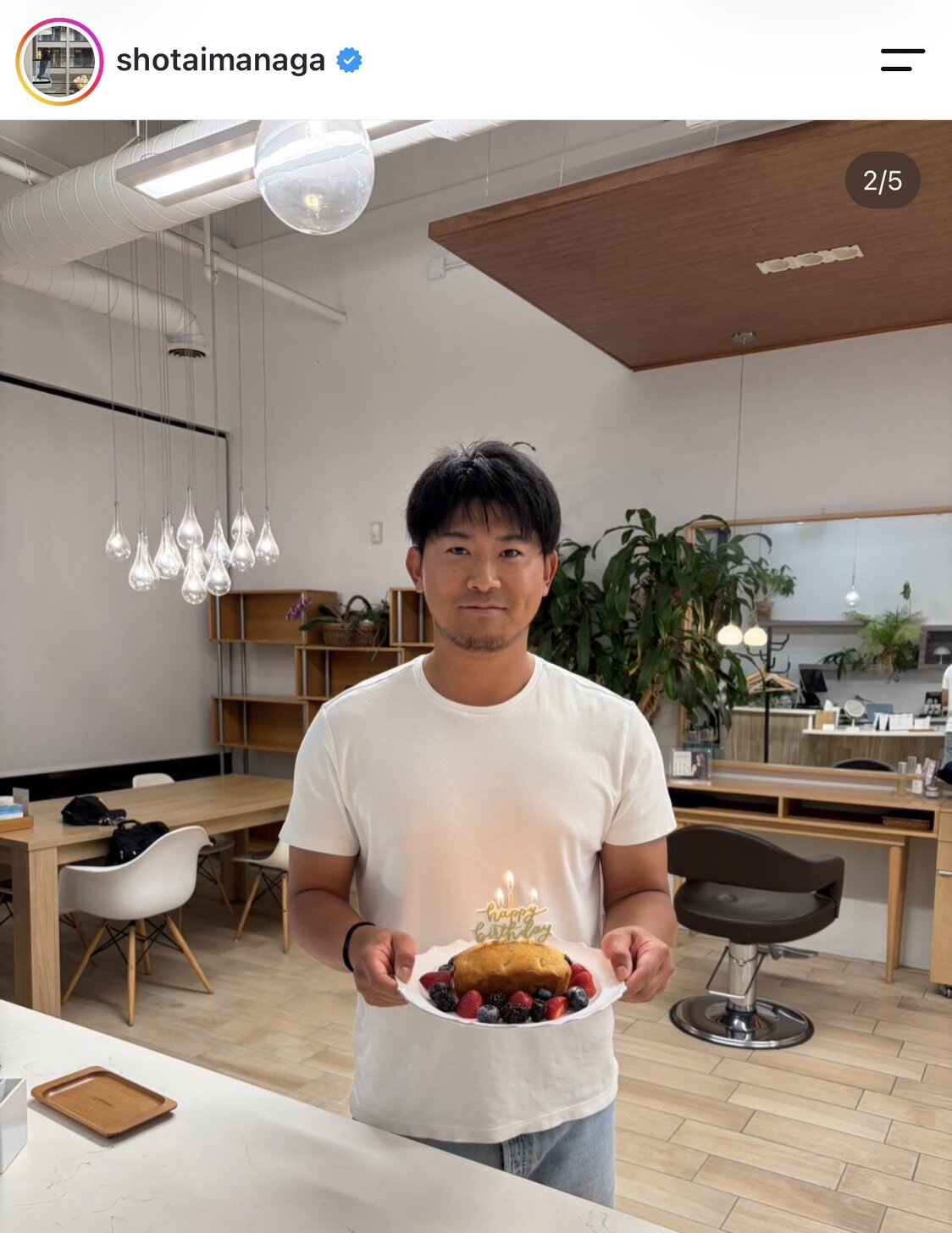 33歳の誕生日を機に新ヘアスタイルを披露した今永昇太