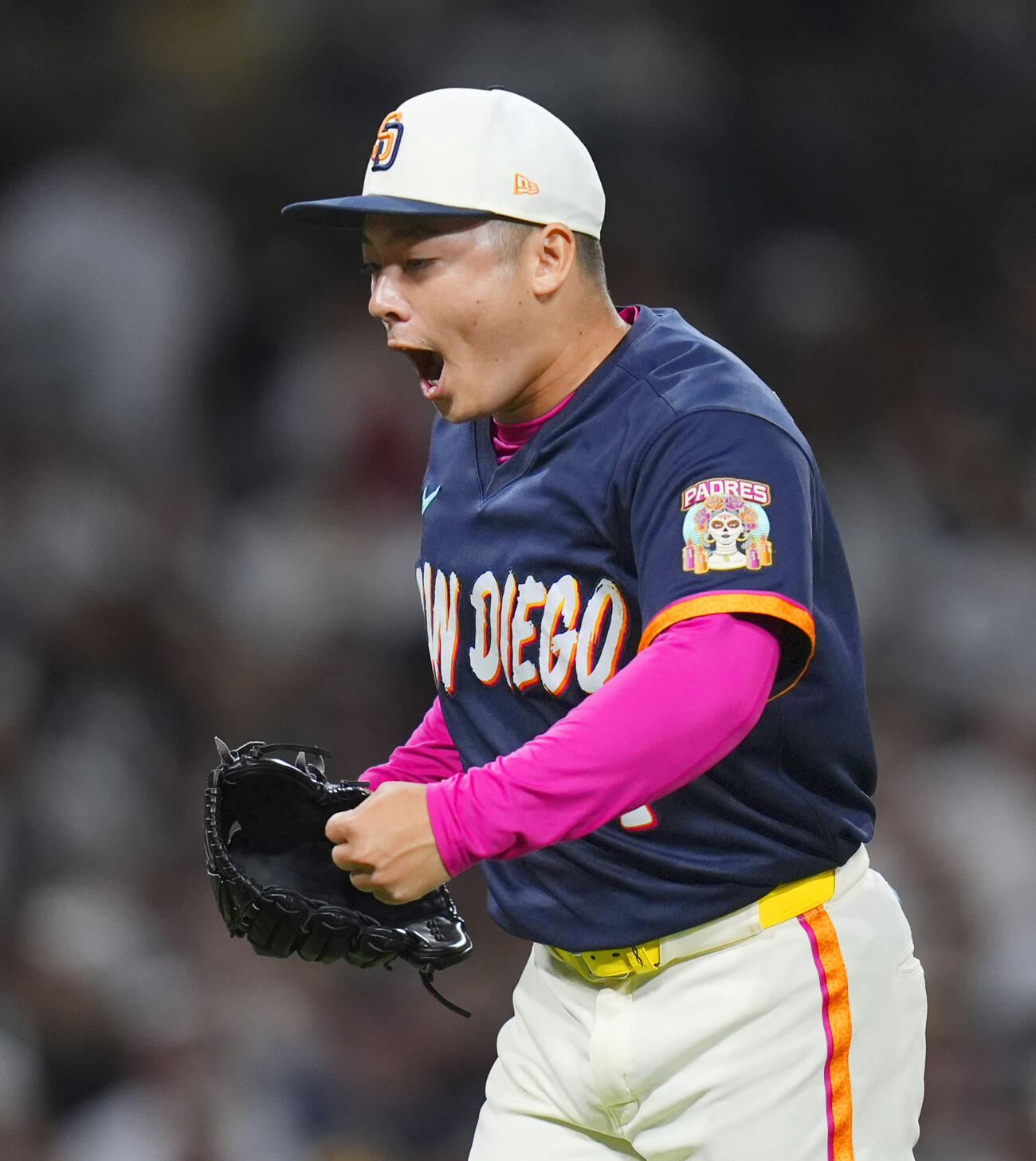 ヤンキース戦の6回に2番手で登板したパドレス・松井＝サンディエゴ（AP＝共同）