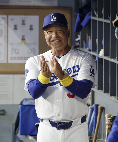 ナショナルズ戦に臨む、ドジャースのロバーツ監督=ロサンゼルス(共同)