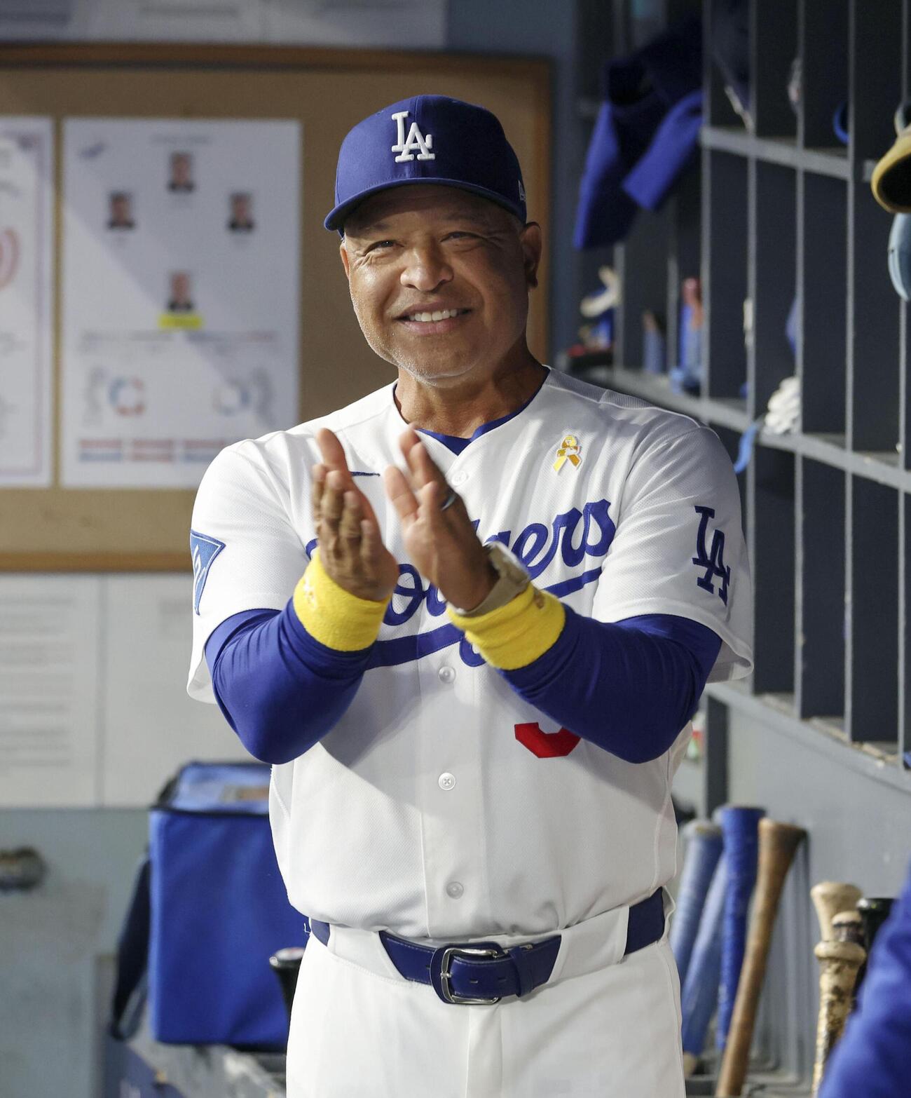 ナショナルズ戦に臨む、ドジャースのロバーツ監督＝ロサンゼルス（共同）