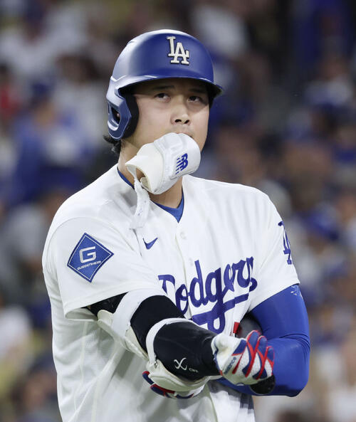 レッズ戦の5回、空振り三振に倒れたドジャース・大谷＝ロサンゼルス（共同）