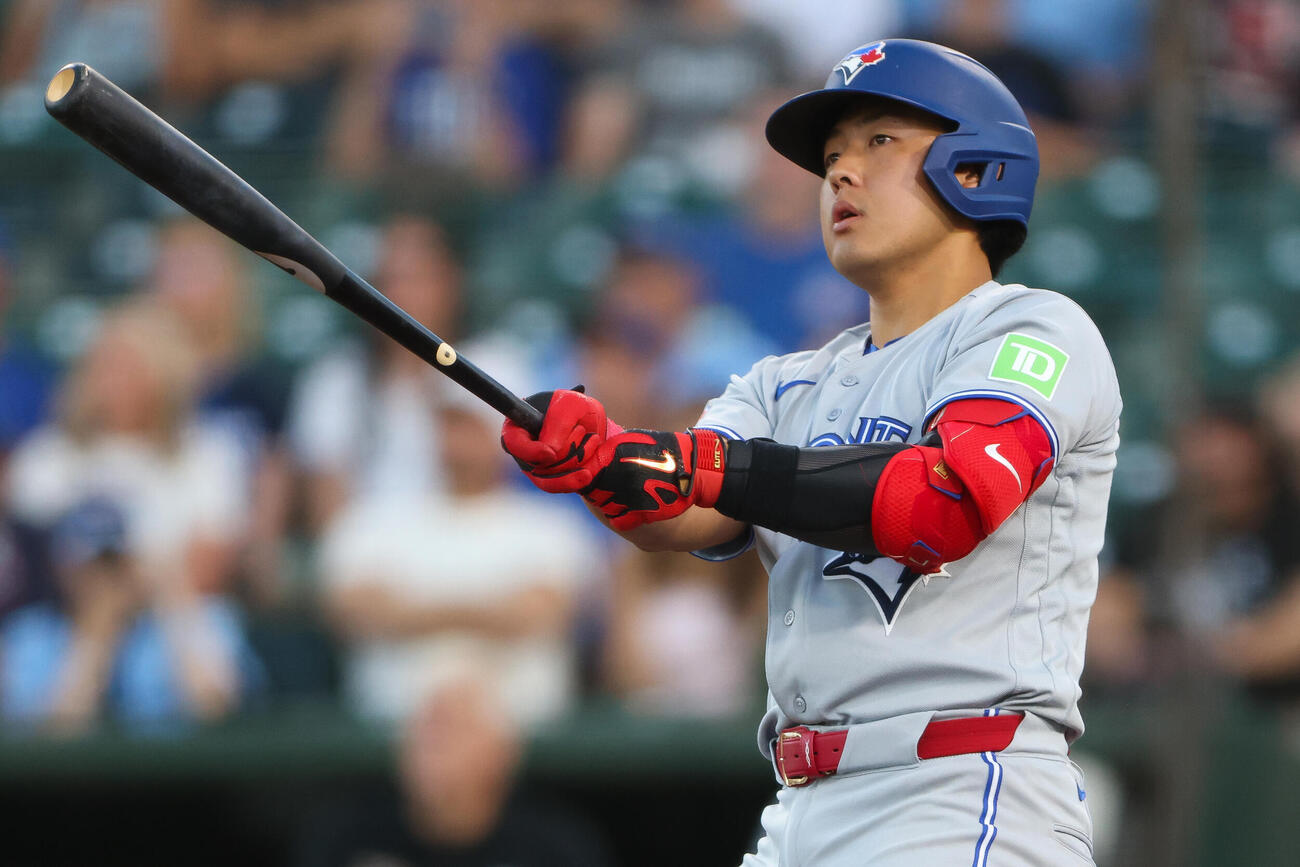 2回、30号ソロを放ったブルージェイズ岡本（AP）