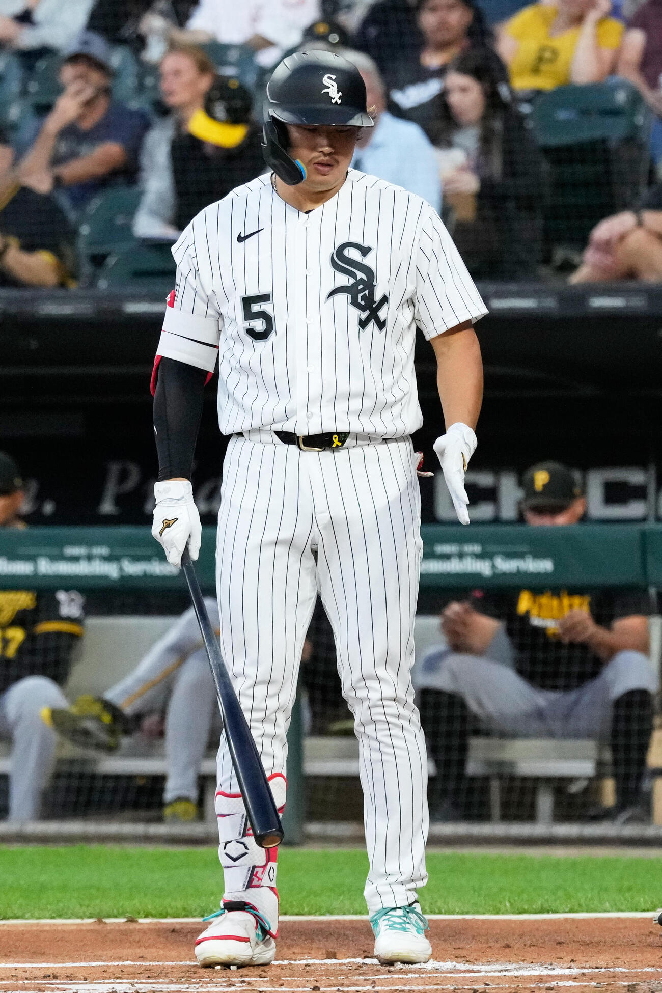 パイレーツ戦1回、見逃し三振に倒れるホワイトソックス村上宗隆（AP）