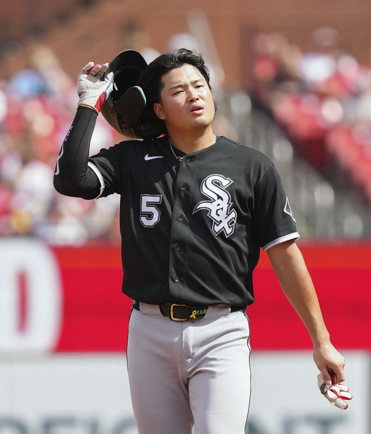 カージナルス戦の6回、一塁残塁に終わったホワイトソックス・村上＝セントルイス（共同）