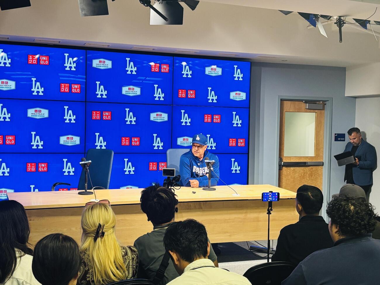 ドジャースのデーブ・ロバーツ監督がパドレス戦前に会見