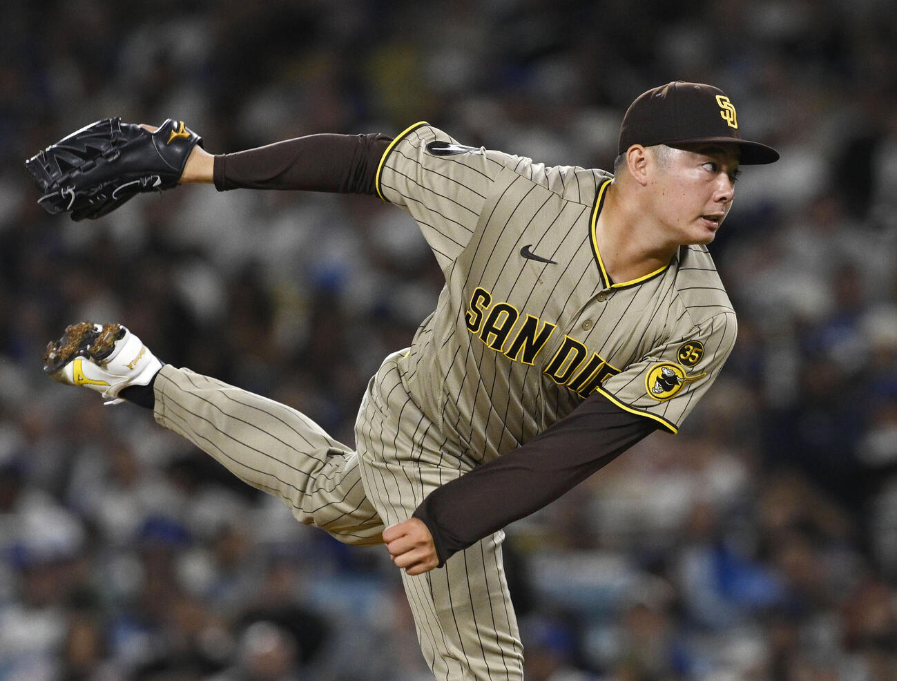 ドジャース戦の5回に登板し、1回を1安打無失点だったパドレス・松井＝ロサンゼルス（共同）