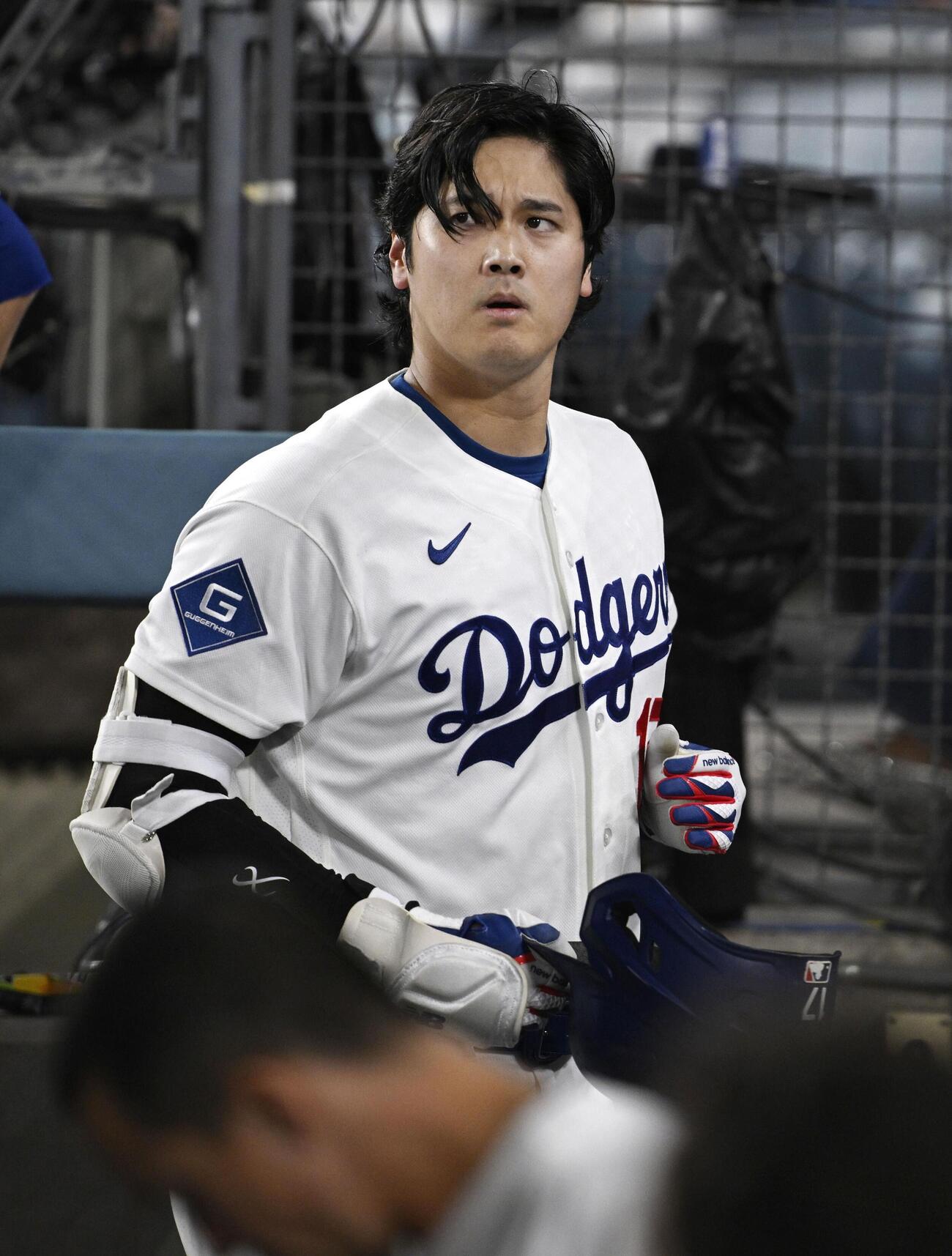 パドレス戦の7回、中飛に倒れたドジャース・大谷＝ロサンゼルス（共同）