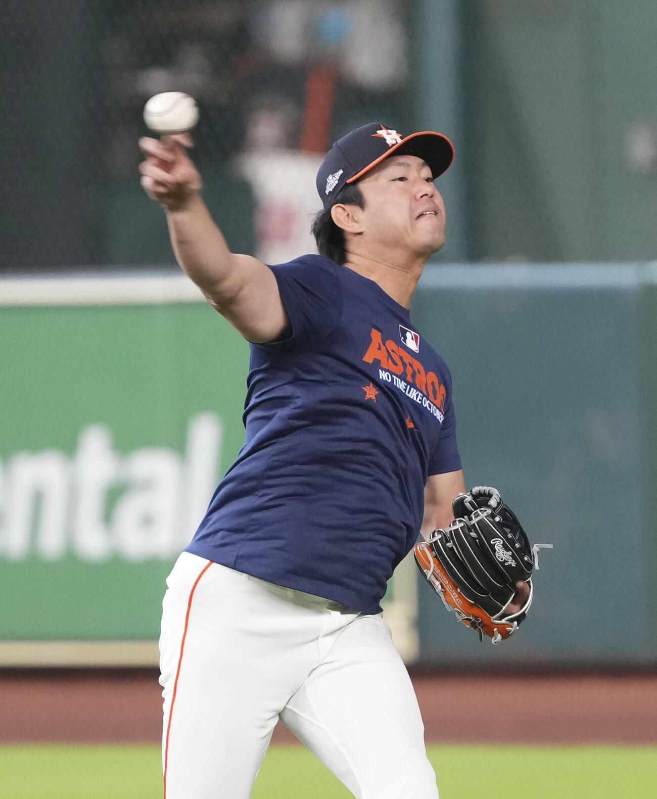 試合前、調整するアストロズ・今井＝ヒューストン（共同）