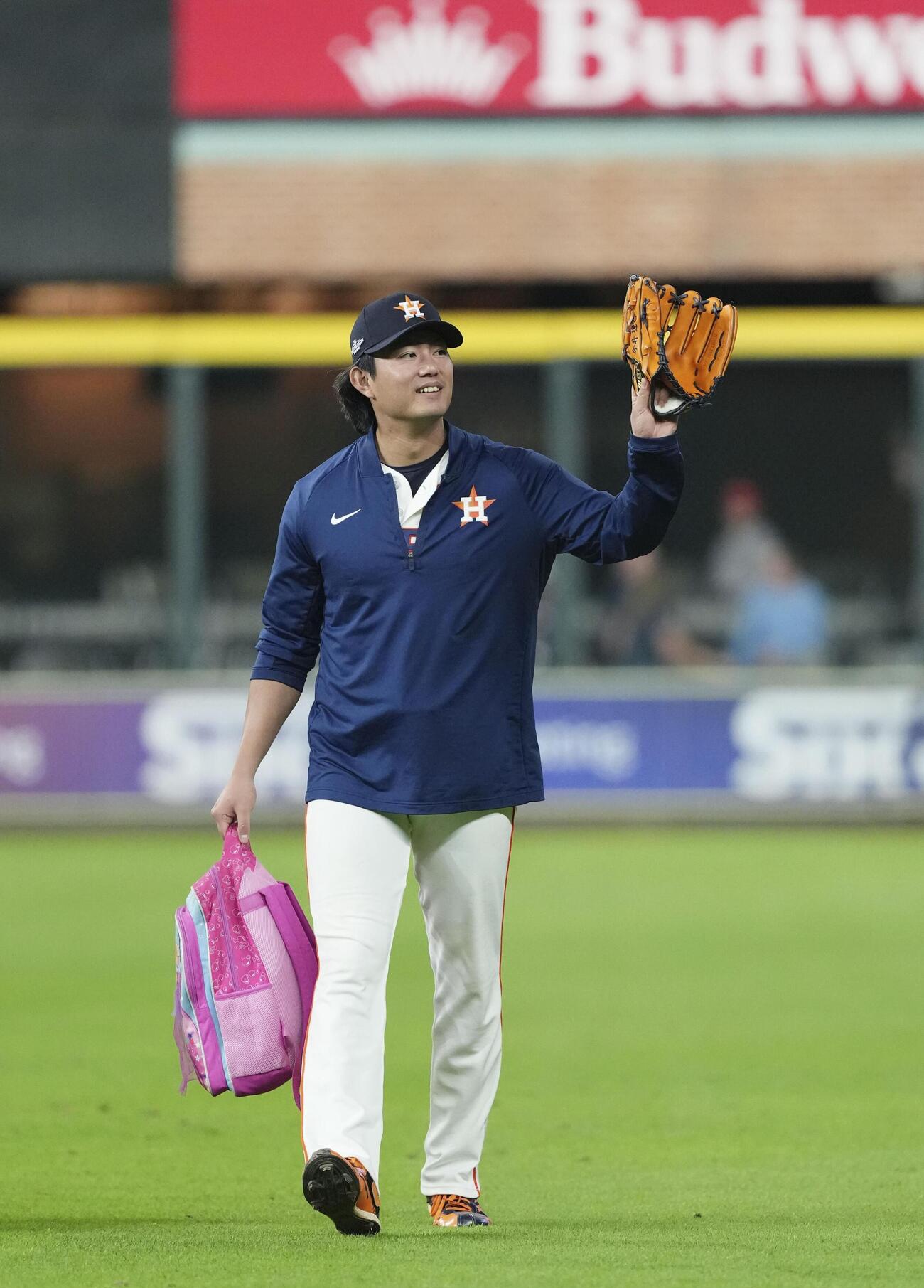 ホワイトソックス戦の試合後、引き揚げるアストロズ・今井＝ヒューストン（共同）