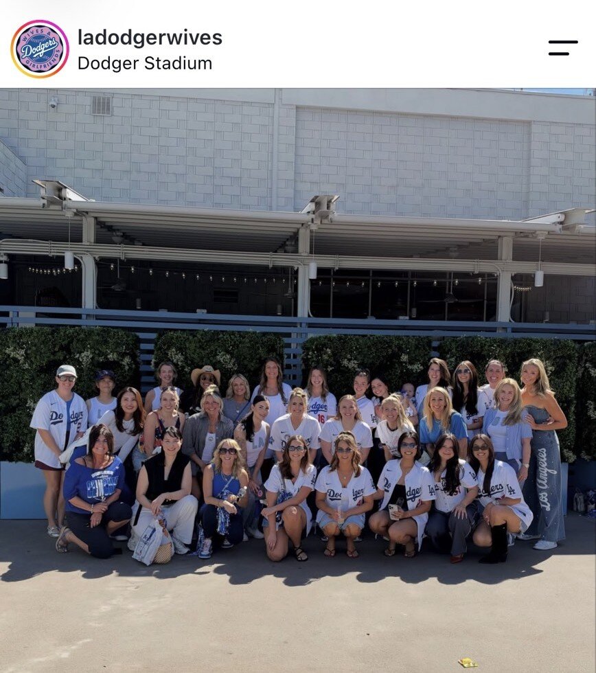 ドジャース夫人会の公式インスタグラムから