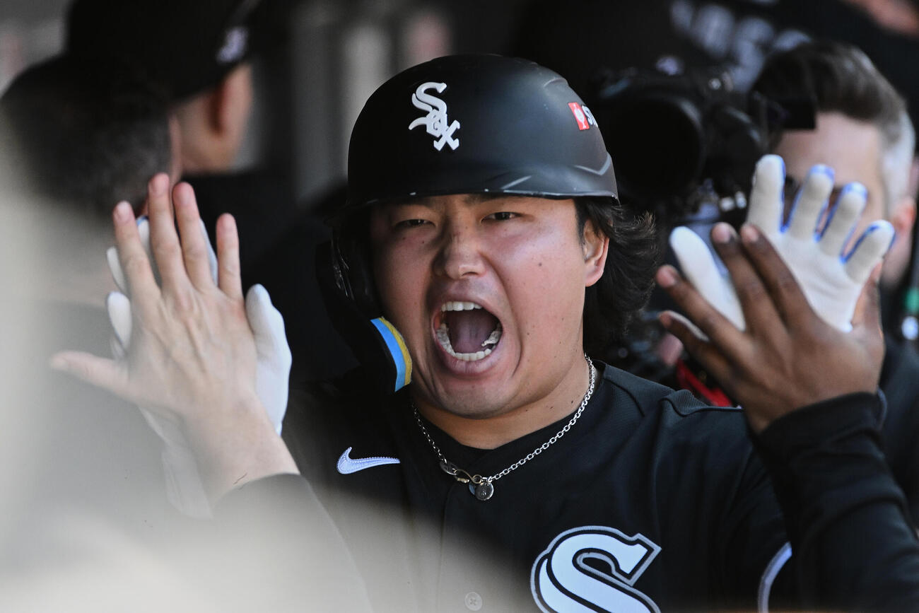 4回、先制2ランを放ったホワイトソックス村上（AP）