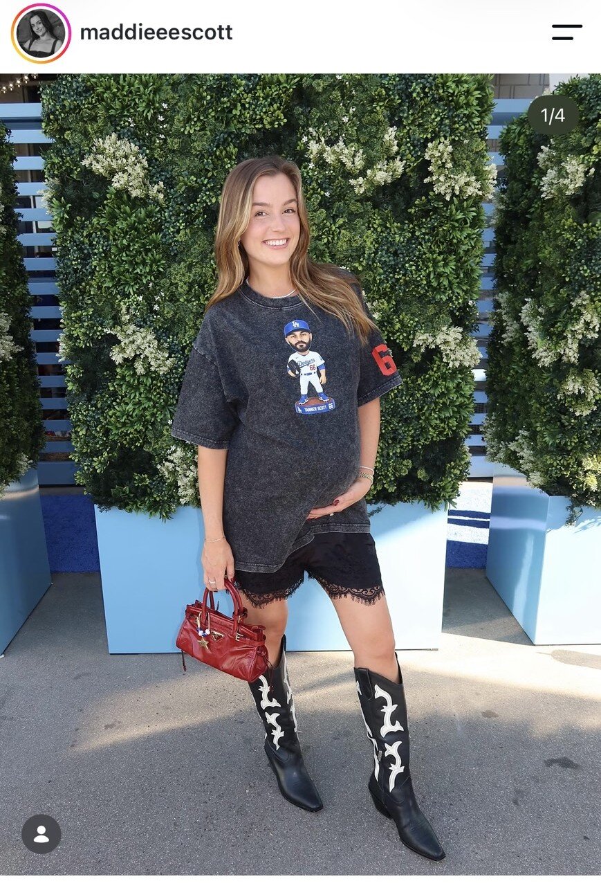 ドジャース・スコット夫人のインスタグラム