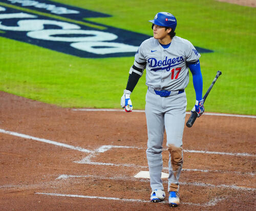 ブレーブス対ドジャース 4回表ドジャース1死、空振り三振に倒れる大谷翔平(撮影・垰建太)