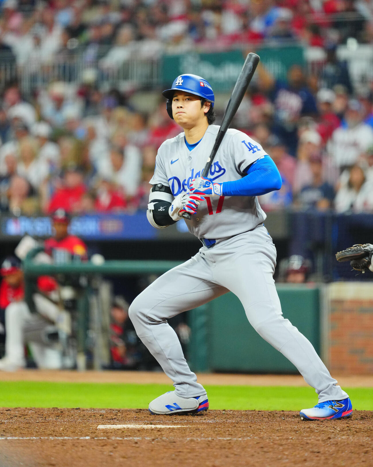 ブレーブス対ドジャース　8回表ドジャース無死、四球を選ぶ大谷翔平（撮影・垰建太）