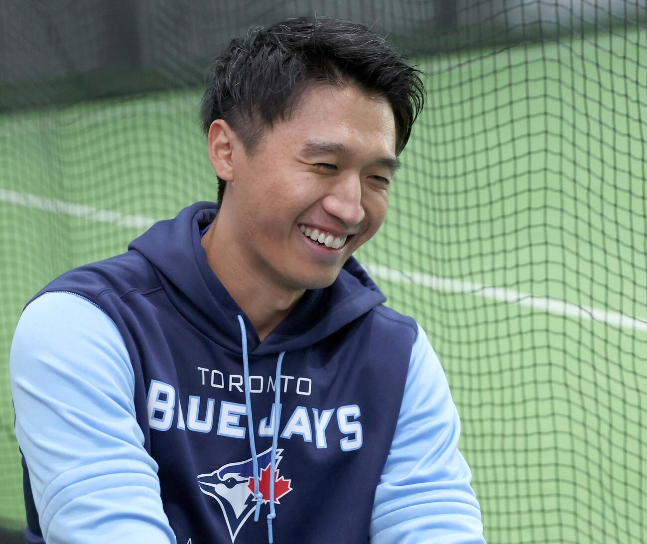 インタビューを受ける元日本ハム加藤氏（撮影・黒川智章）