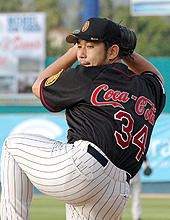 マルガリータでのブラボス戦に先発した野茂(撮影・ヨスマイル・マルチネス)