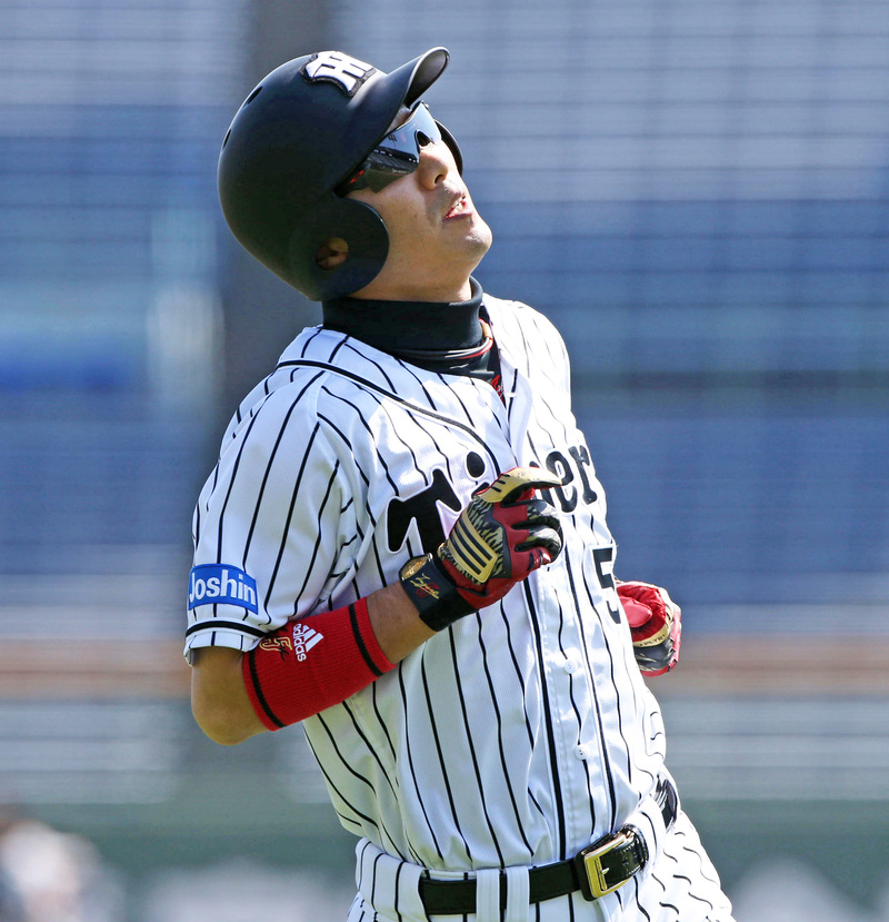 阪神西岡1番DHで実戦復帰 2打席無安打で交代 - プロ野球 : 日刊